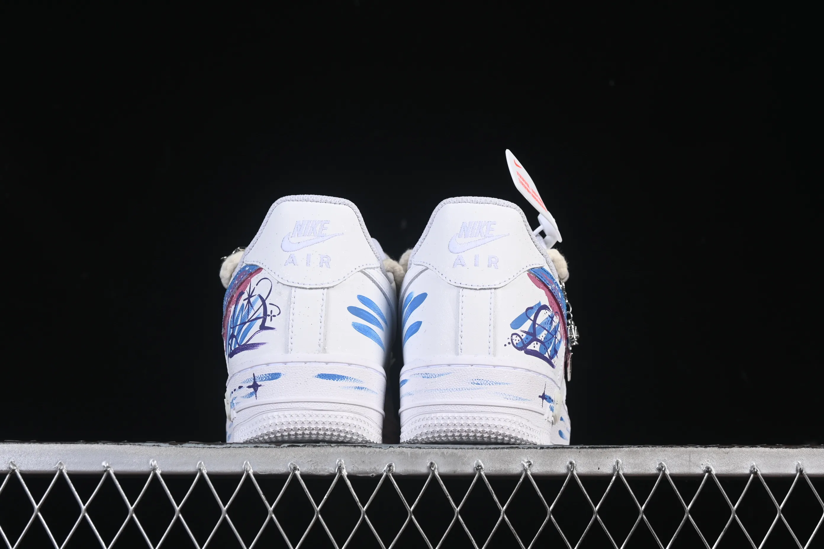 All categories Nk Air Force 1 Air Force series Nk Air Force 1 Low Air Force low-top Nike Air Force 1'07 Low "Libra" Hand-painted graffiti twelve constellations series Libra Air Force One low-top casual sneakers Constellation 9231023